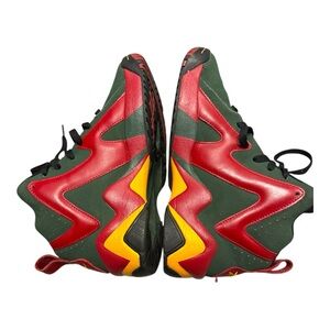 Reebok kamikaze‎ Red and Green Athletic Shoes with High-Top Design and Zigzag
